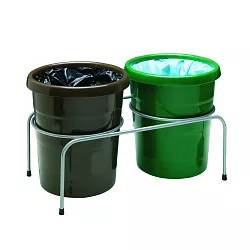 Kovový držák dvou košů